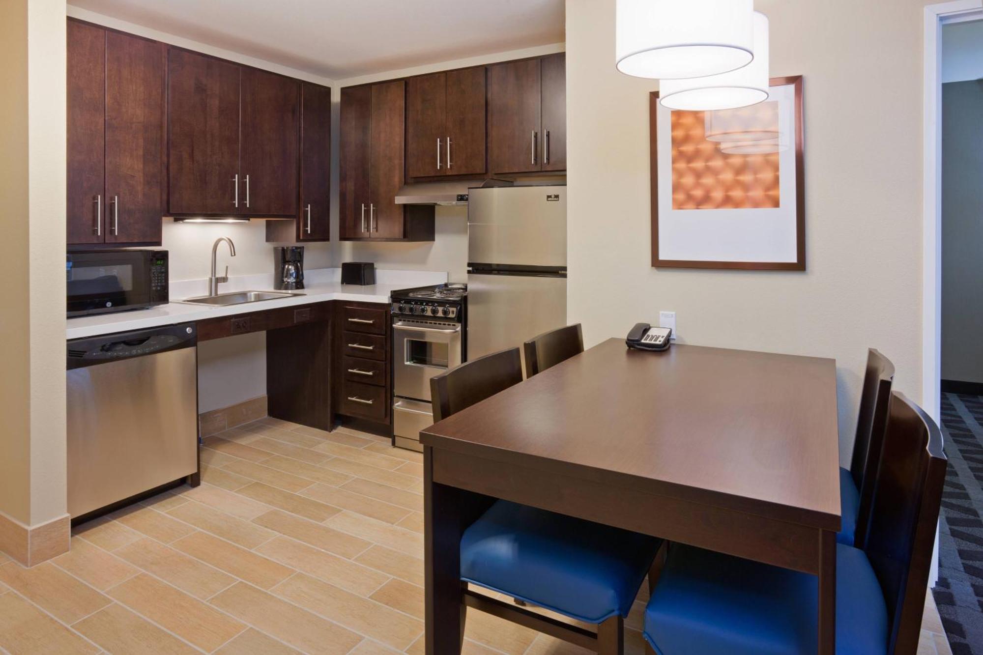 Towneplace By Marriott South Hotel